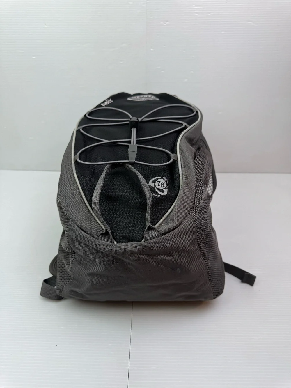 Osprey Helix Resource Series Backpack Black Grey Recycled Daypack Hiking Unisex